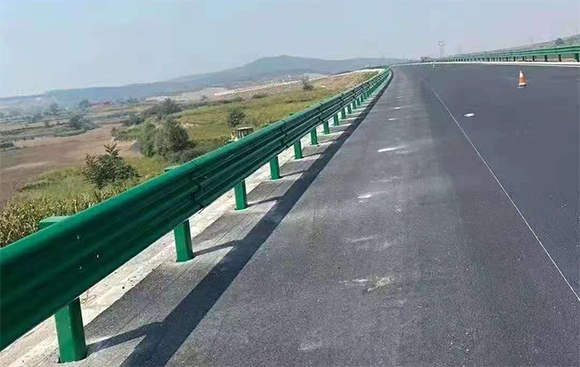 龙潭高速路护栏